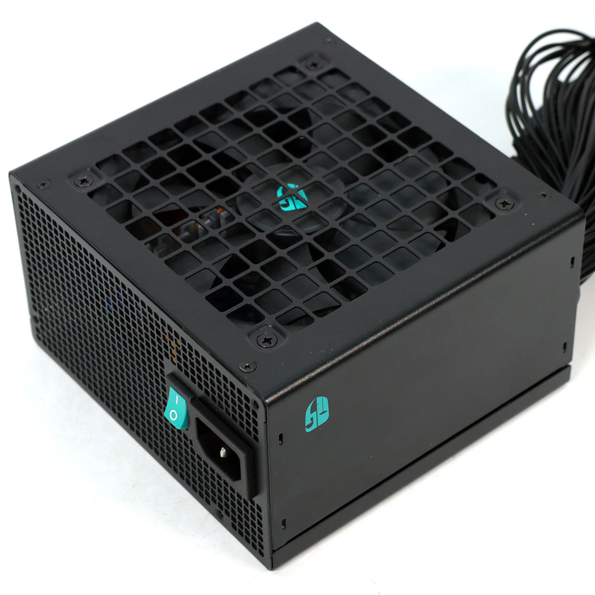 Gamer Storm PF750X